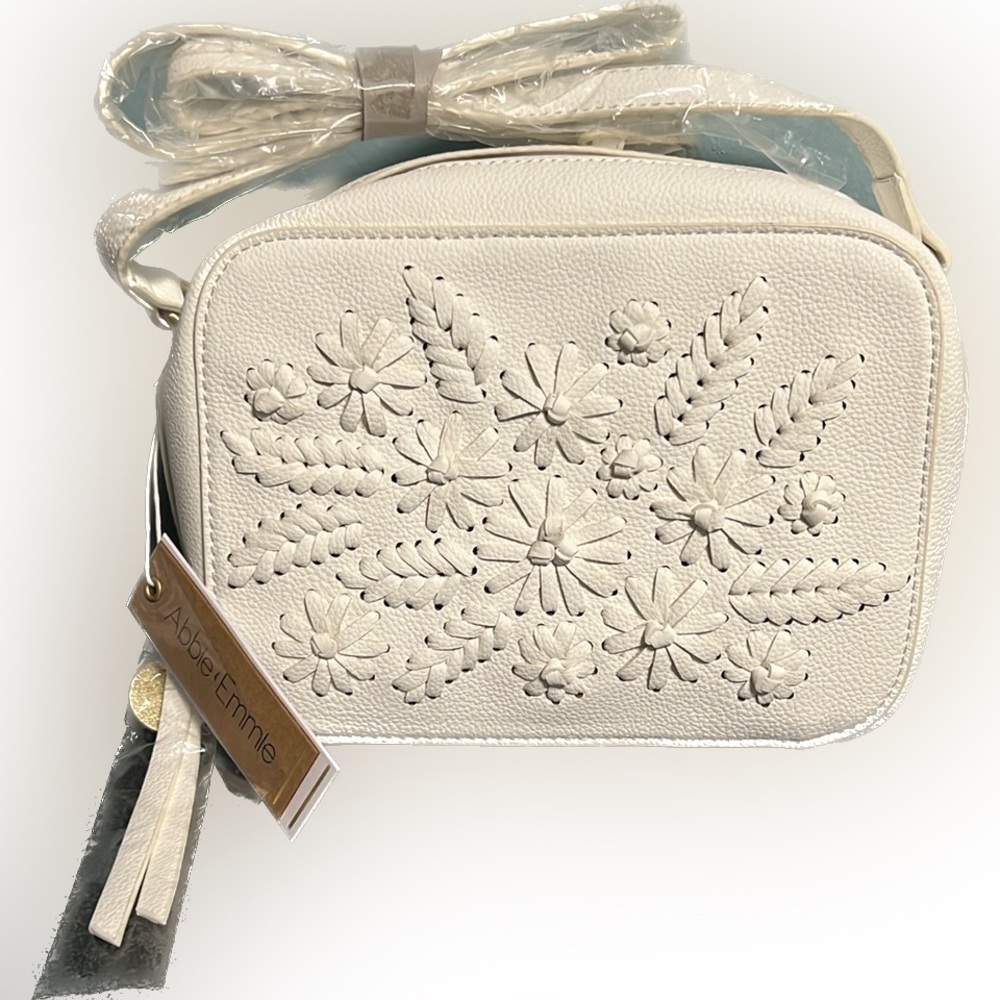 Cream pebble Abbie and Emmie purse